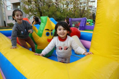 Antalya Döşemealtı'nda çocuklar şenlikte eğlendi