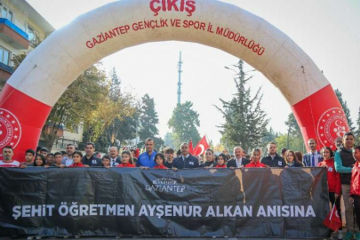 Gaziantep'te şehit öğretmen anısına koşu ve yürüyüş